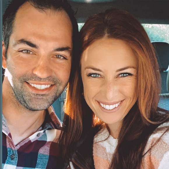 Meet your Posher, Courtney - Picture 3 of 6